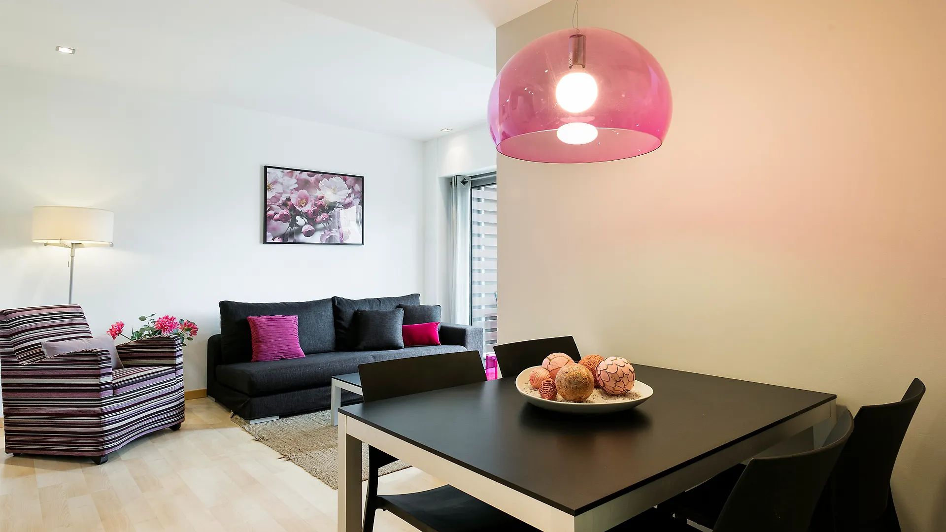 Lugaris Rambla Apartments Barcellona
