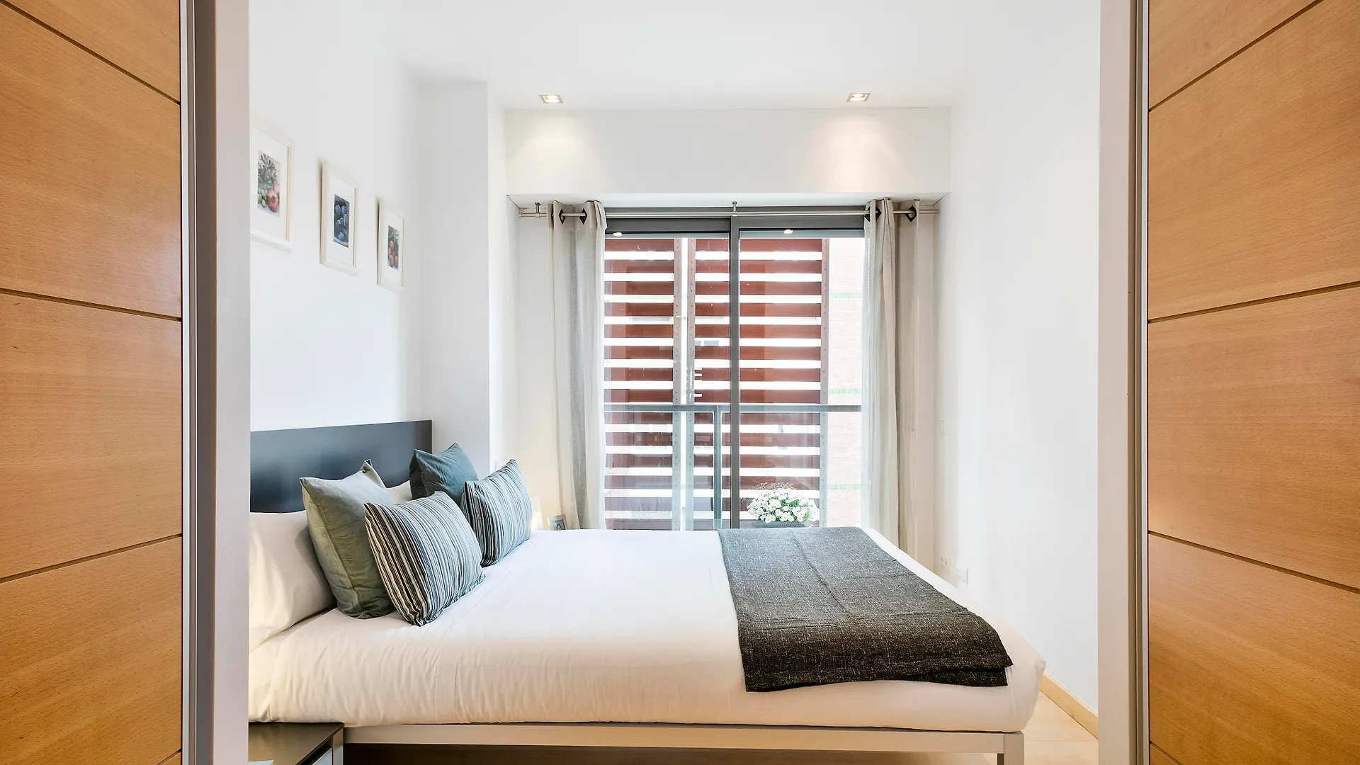 Lugaris Rambla Apartments Barcellona Spagna