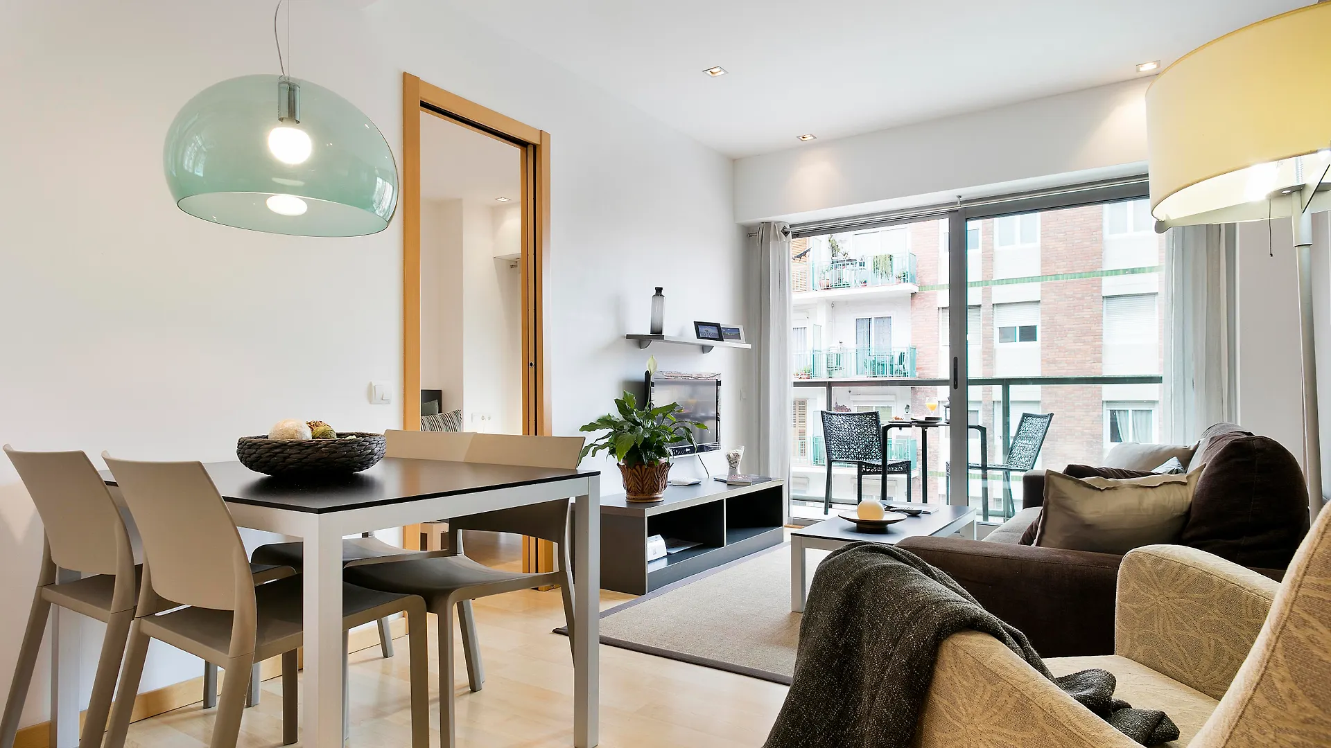 Lugaris Rambla Apartments Barcellona