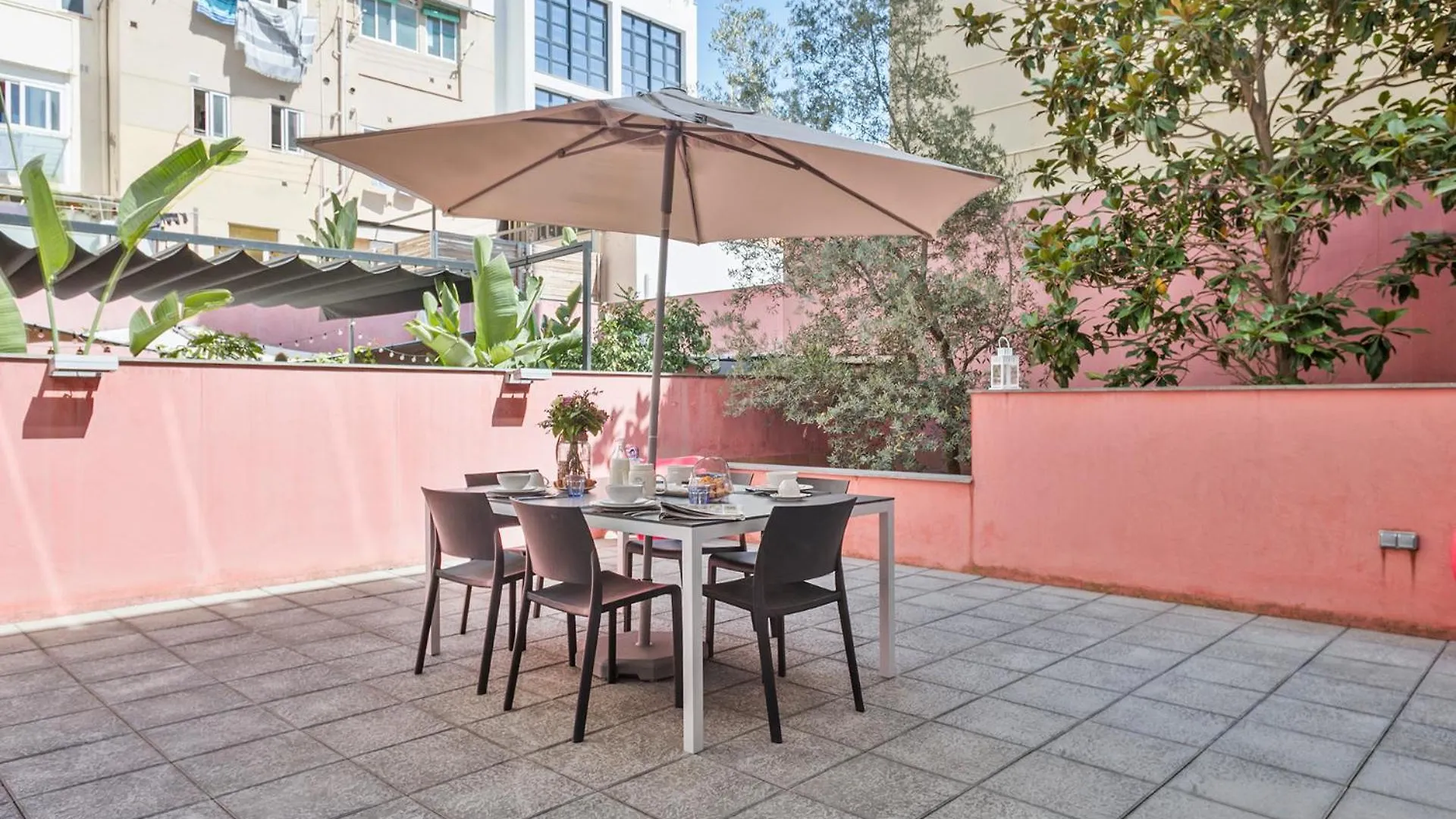 Lugaris Rambla Apartments Barcellona Spagna