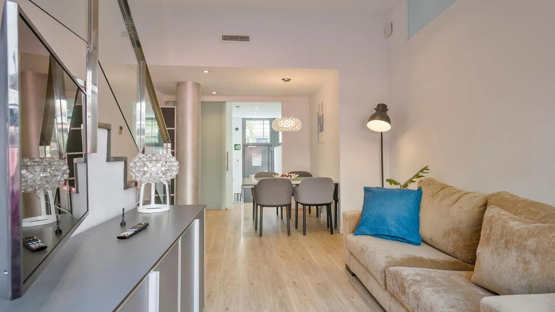 Lugaris Rambla Apartments Barcellona