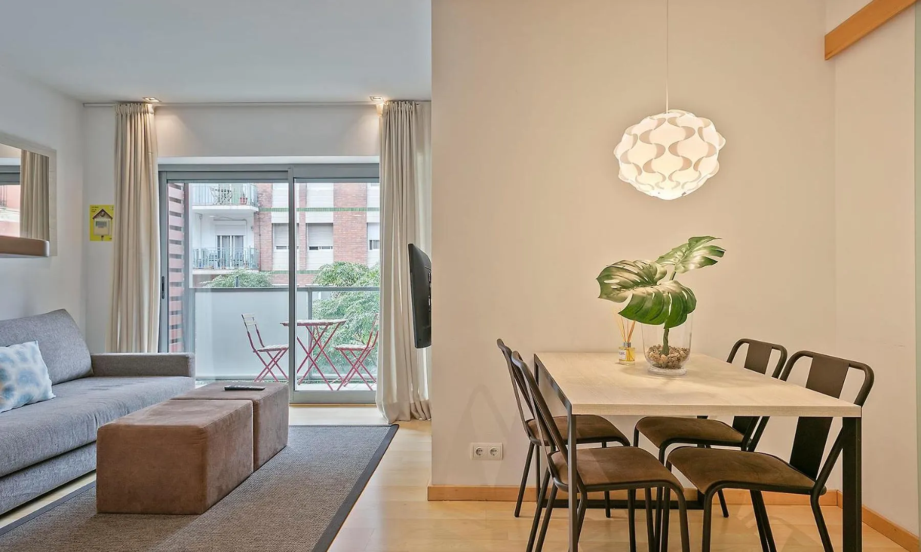 Lugaris Rambla Apartments Barcellona