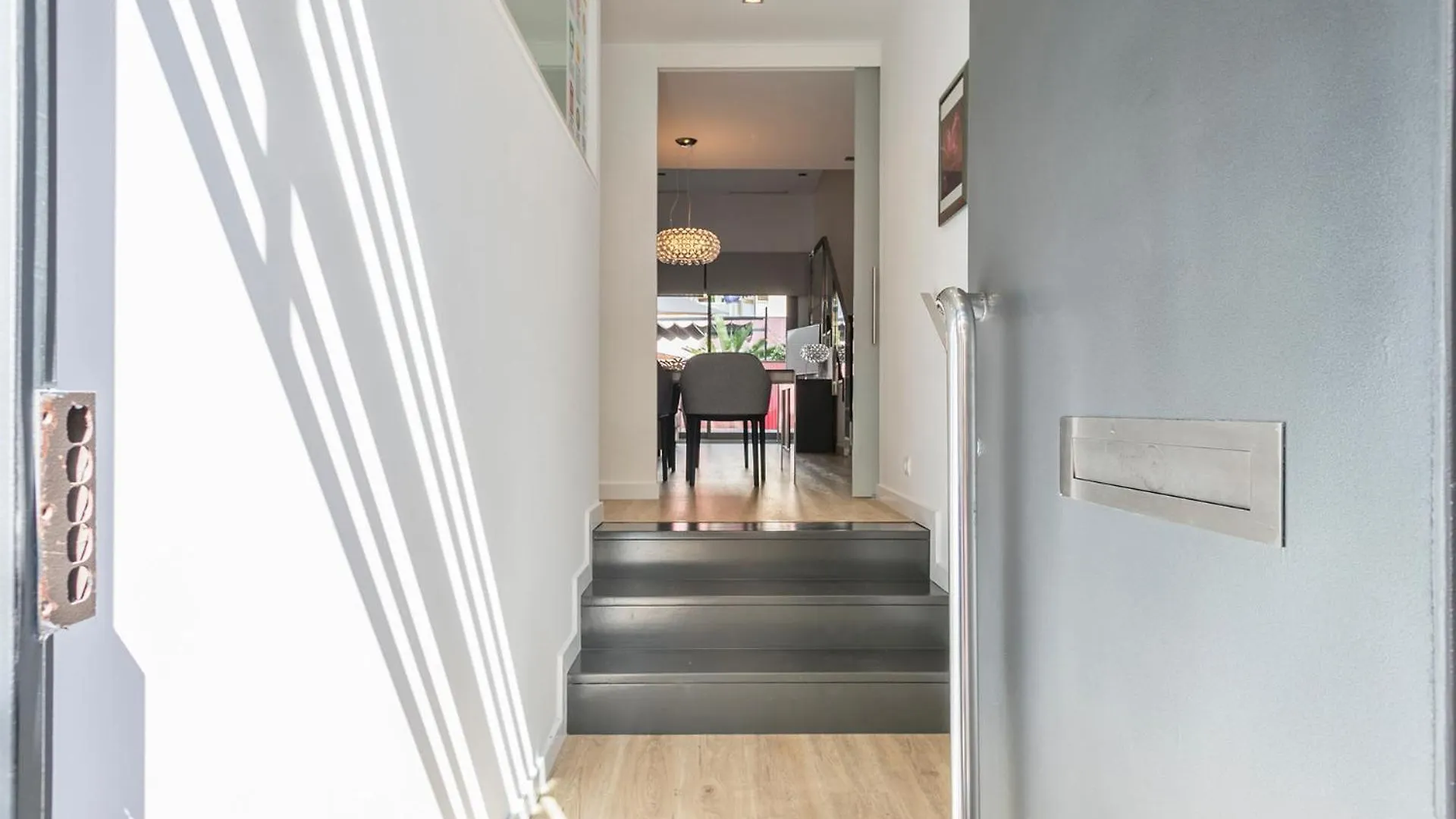 Lugaris Rambla Apartments Barcellona